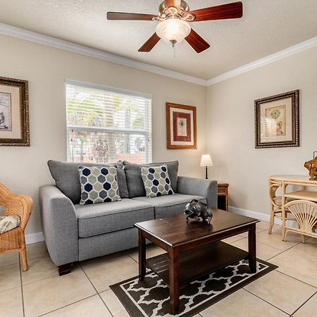 Walkable To Restaurants And Steps To The Beach! - Coconut Villa'S Suite 10 St. Pete Beach Esterno foto